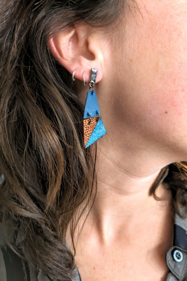 Oorbellen in leer ontwerpen - Foto