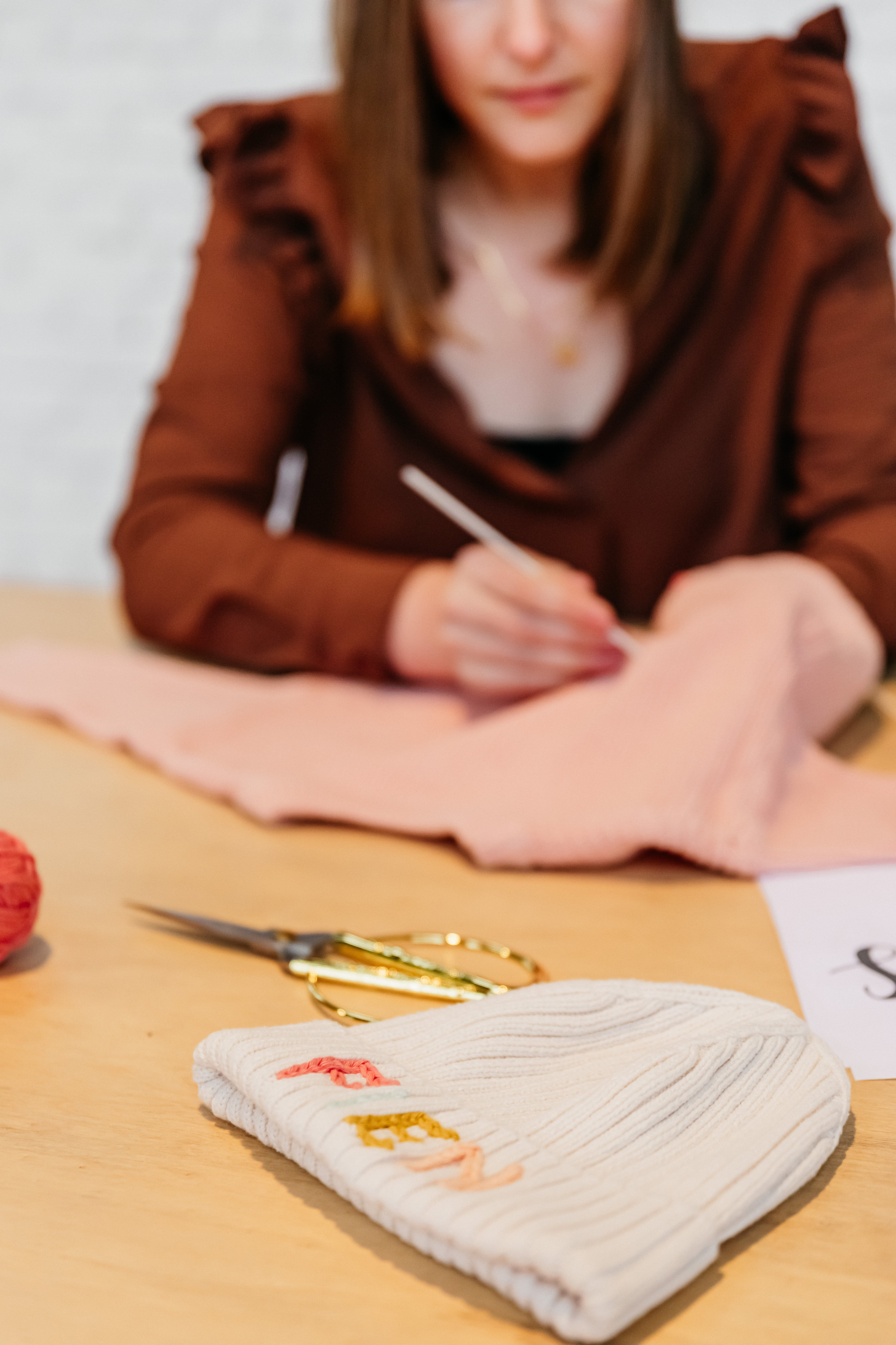 Borduren op babytrui: babyshower workshop - Foto