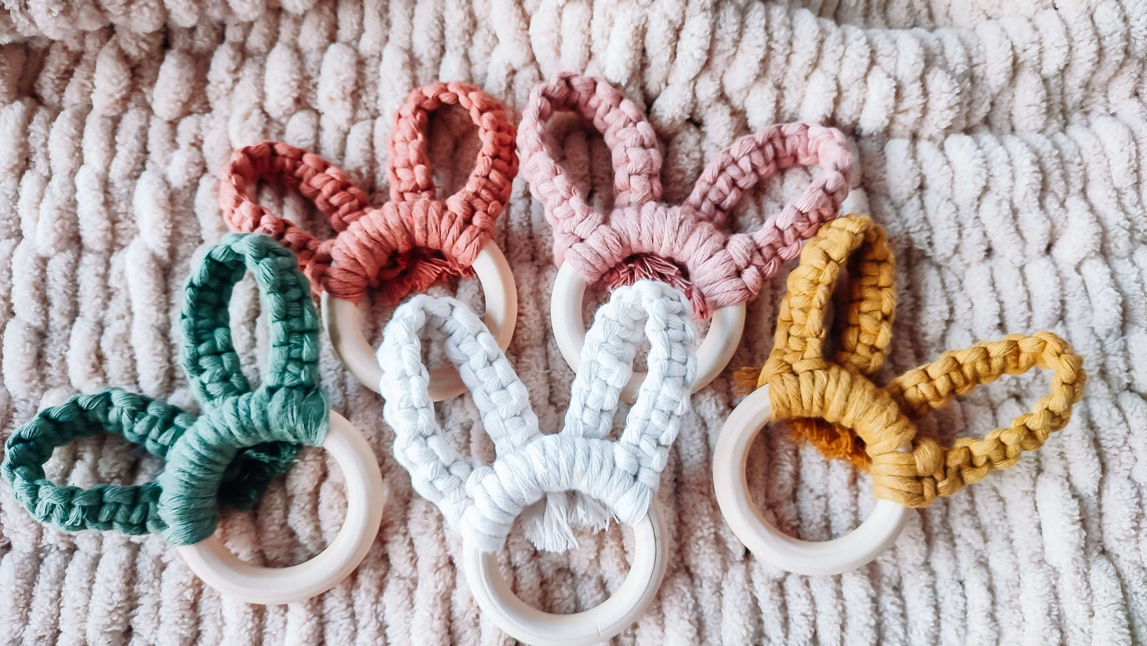 Babyshower workshop: Knoop je Schattige Grijpringenduo 🐰🦊 - Foto