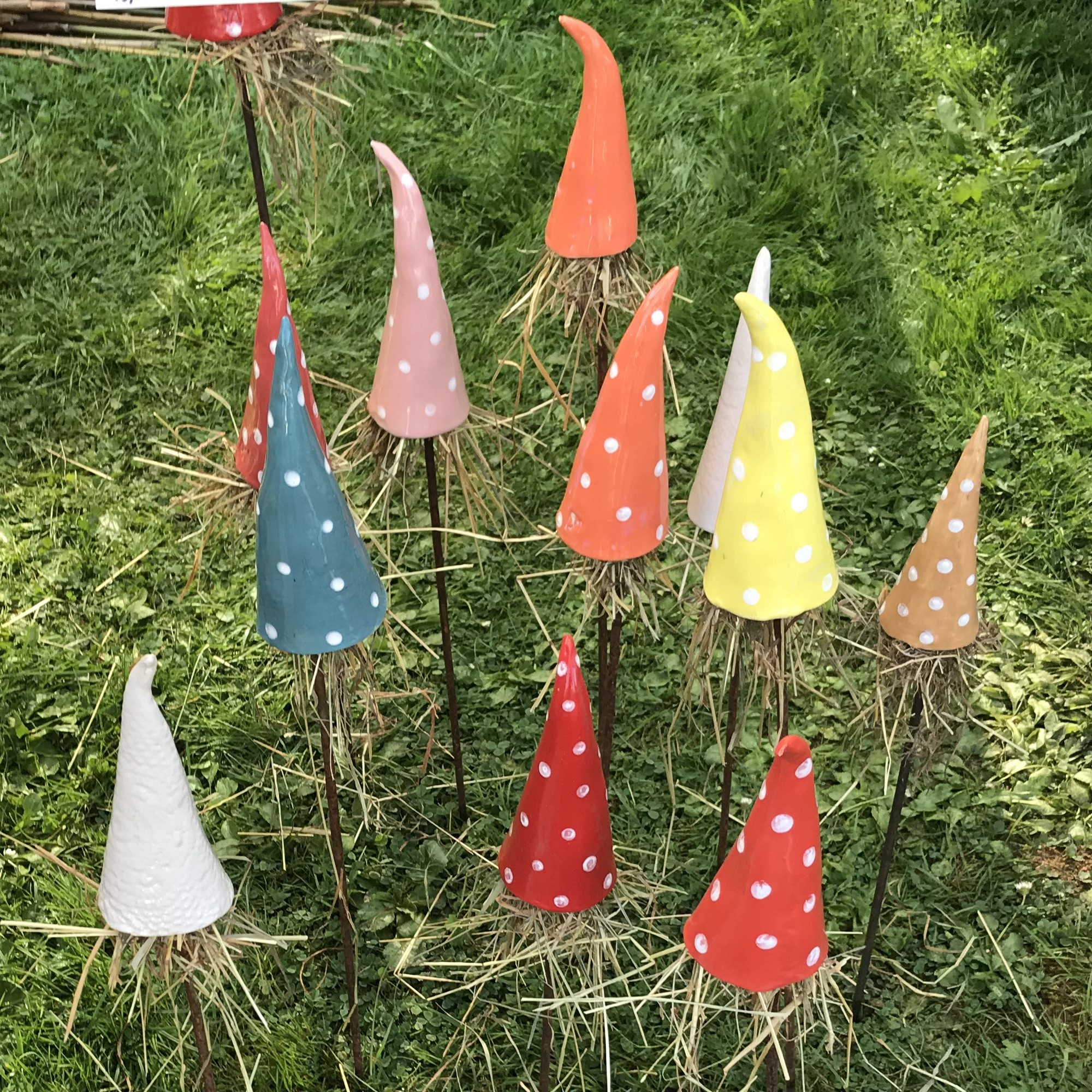 Workshop Kaboutermutsen in keramiek (privé groep) - Foto