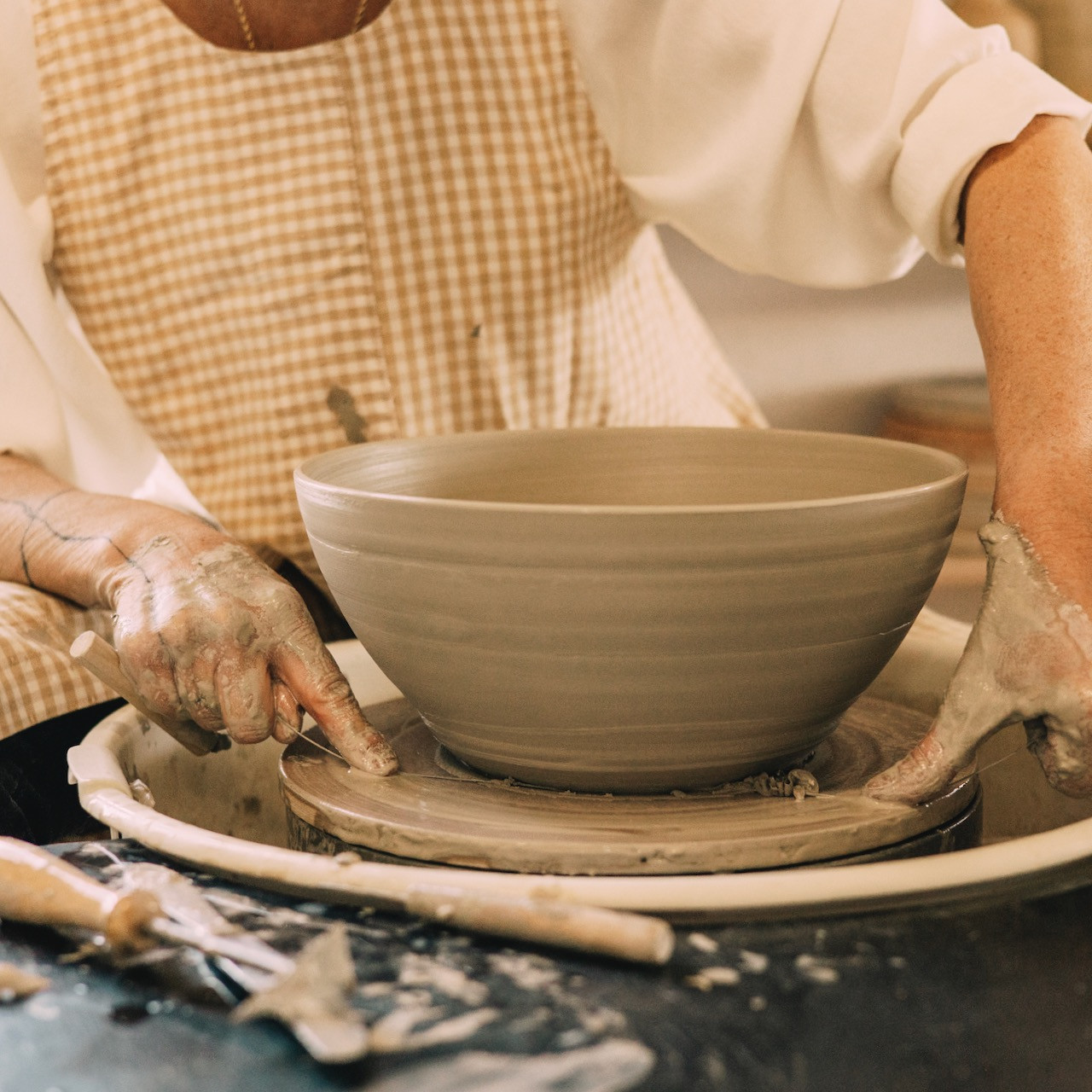 Workshop Keramiek, pottendraaien met je eigen groep (5u) - Foto