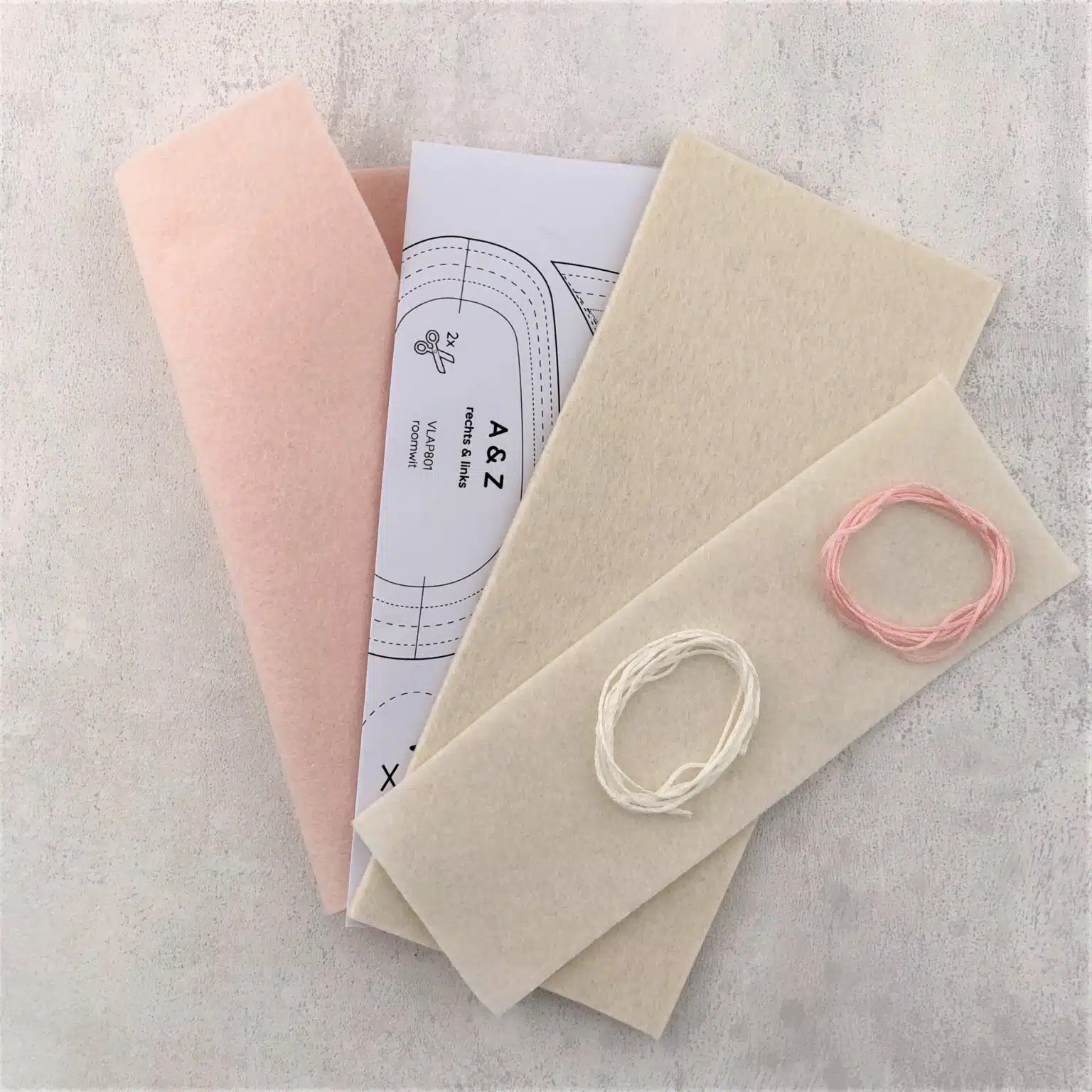 baby slofjes uit vilt - DIY kit - Foto