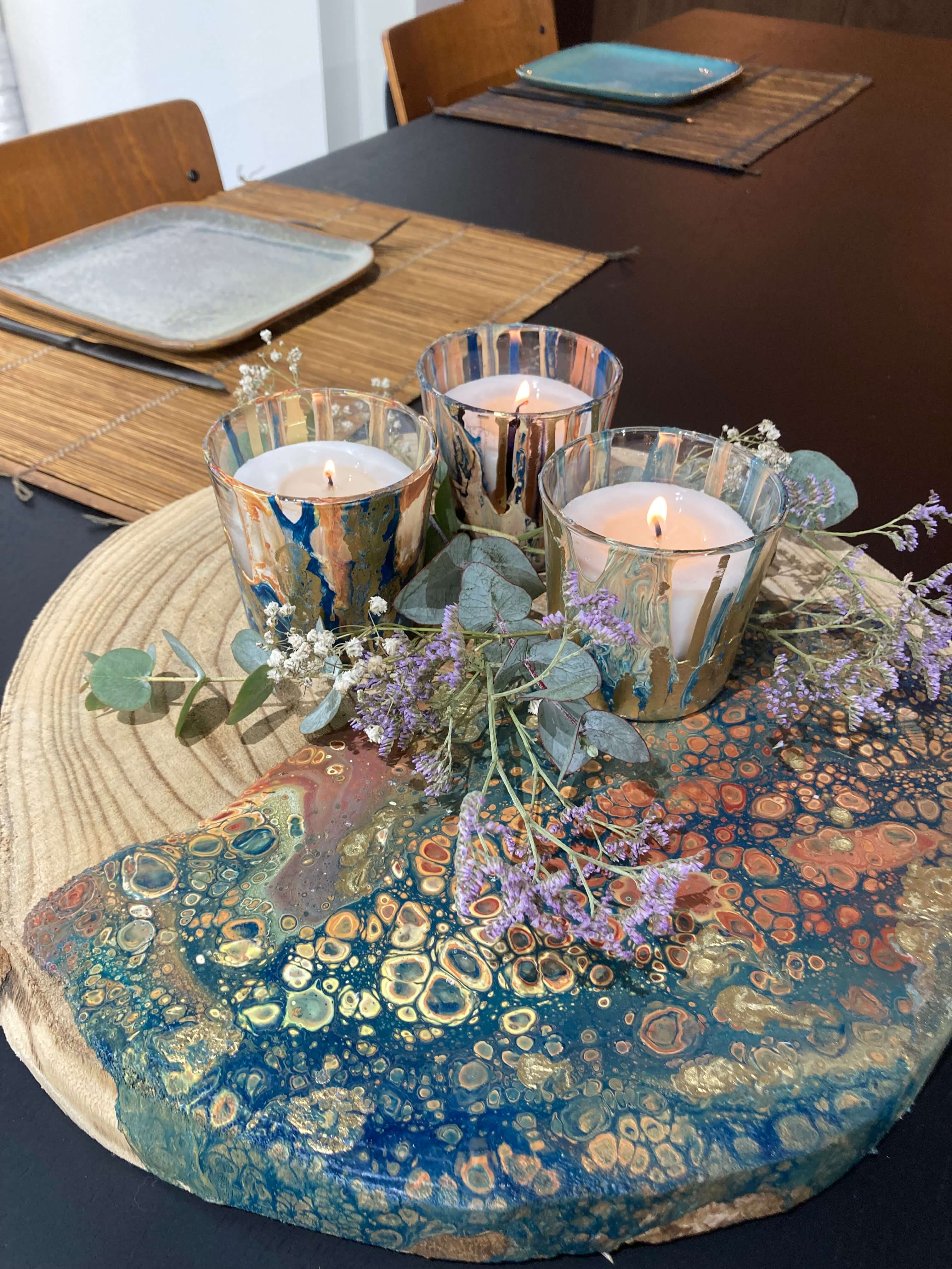 Workshop Breng de sfeer van thuis op je werkplek met een zelfgemaakte schaal en kaarsen in pouring - Foto