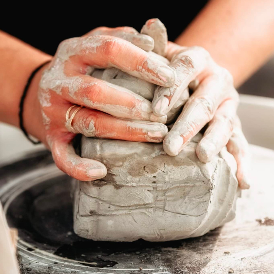 14 keer de leukste pottenbakken en keramiek workshops in jouw buurt