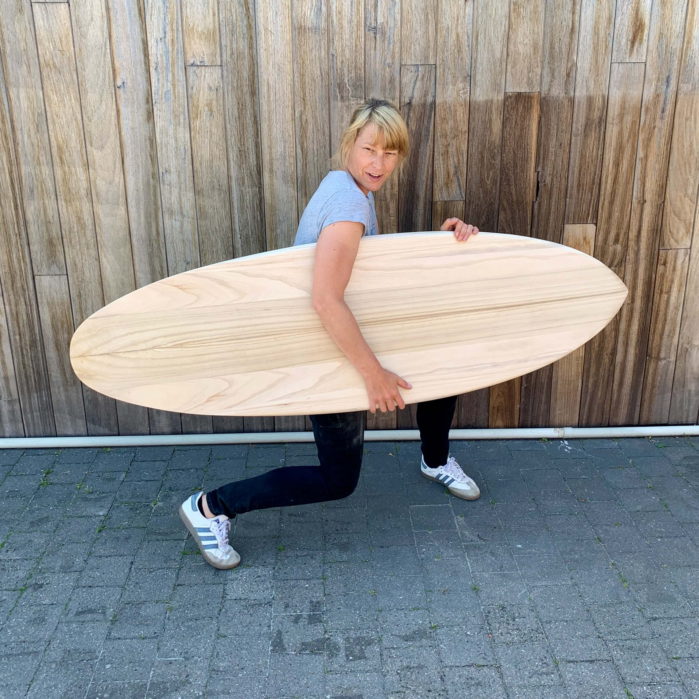 DIY pakket: Maak je eigen houten surfboard - Foto