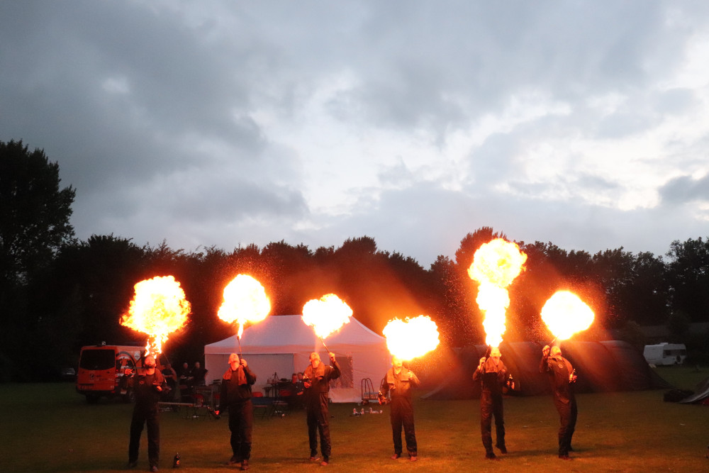 Workshop Vuurspuwen 🔥bij jou op locatie - Foto