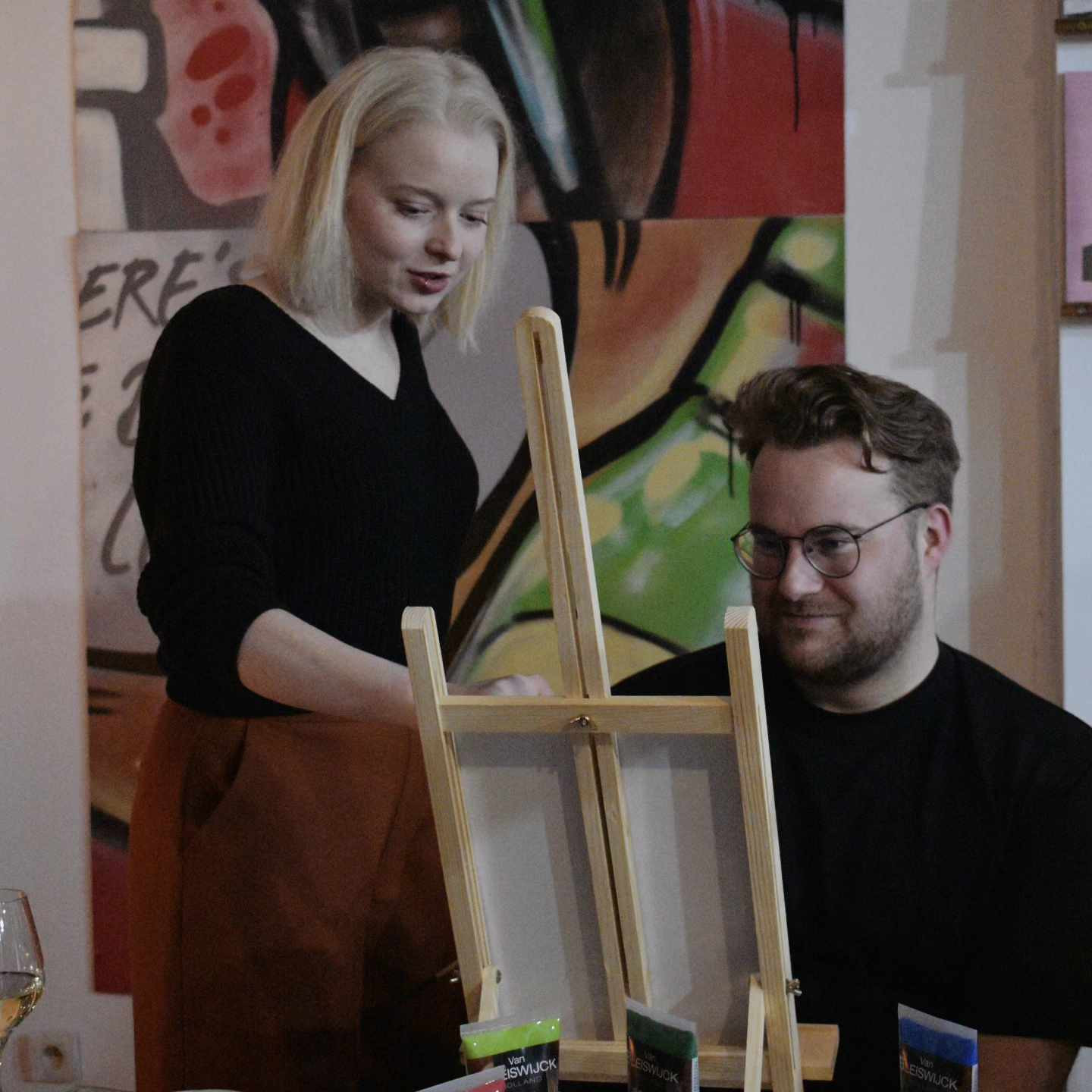 Sip and Paint - Foto