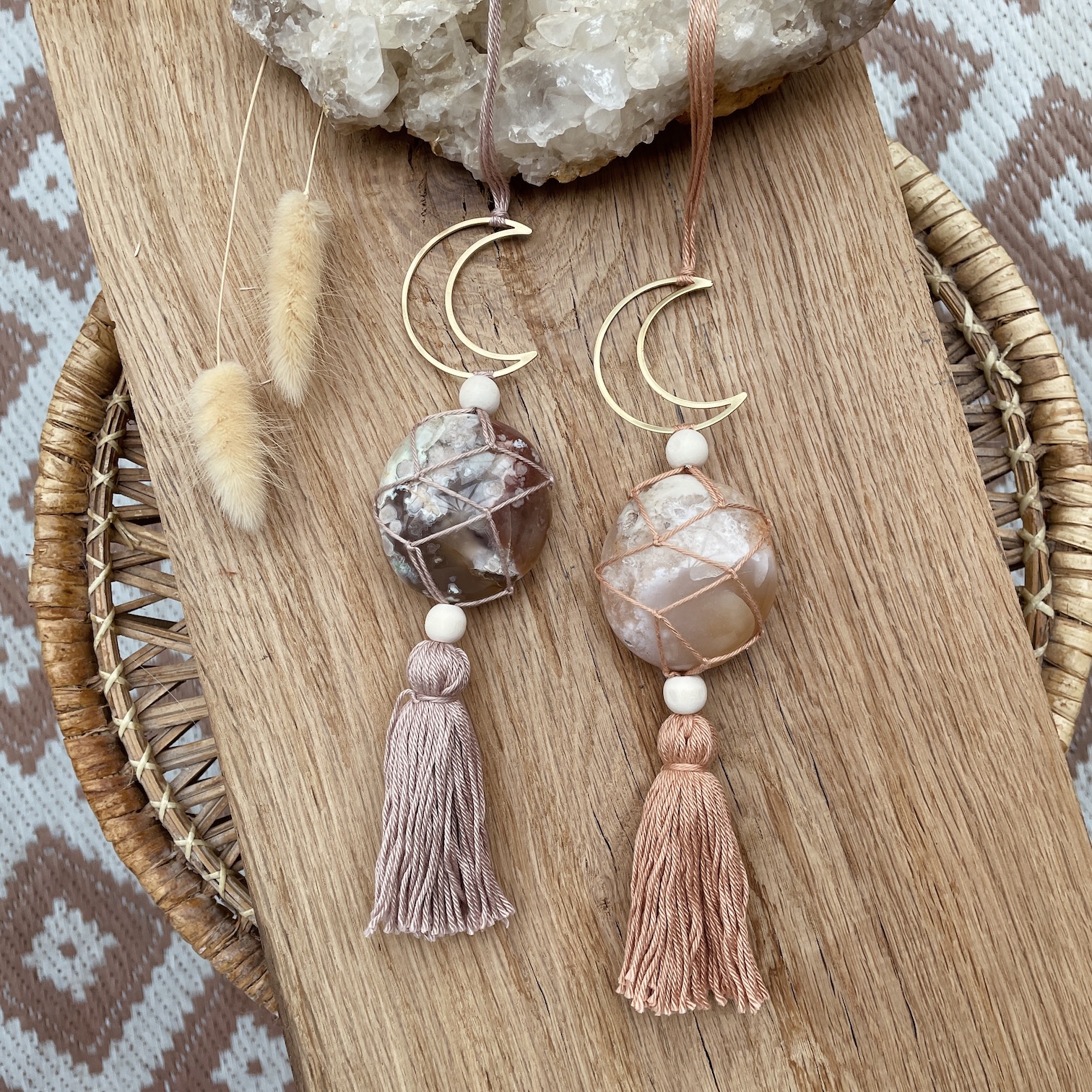 Babyshower workshop Maak je eigen edelstenenhanger 🌙 - Foto