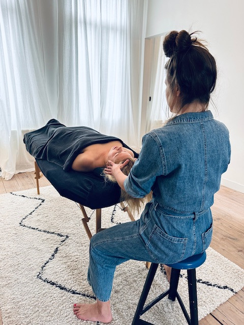 MASSAGE WORKSHOP 1 OP 1 - Foto