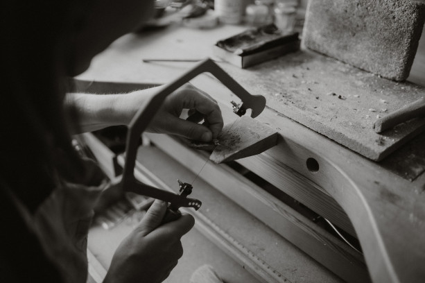 Oorhangers van zilver met een edelsteen - Workshop