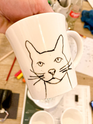 Café Creatief: bekers beschilderen tussen de poezen