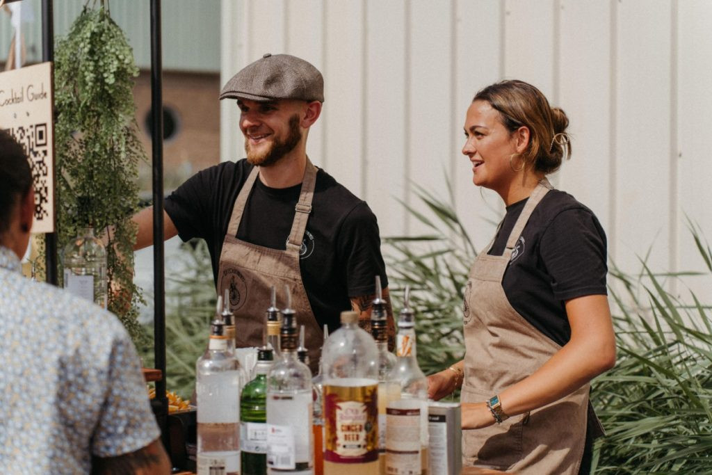 Cocktailworkshop voor groepen 🍸 - Foto