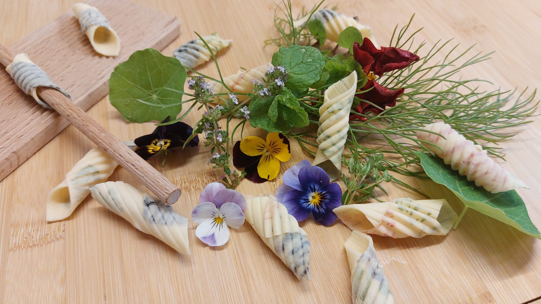 TEAMBUILDING: WORKSHOP PASTA MAKEN - Foto