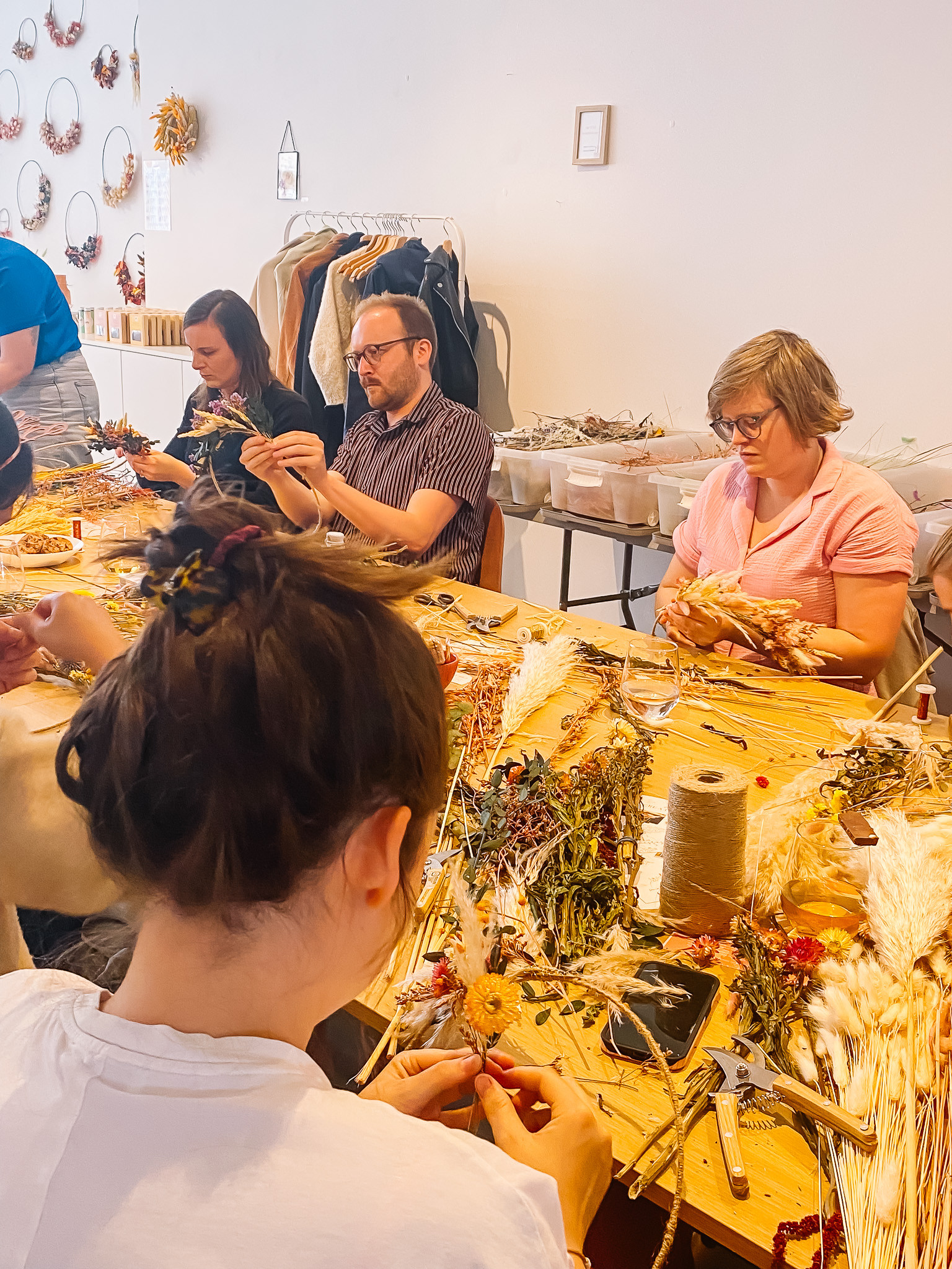 Workshop floral hoops met droogbloemen - Foto
