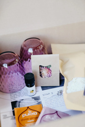 DIY pakket: geurkaarsen met droogbloemen