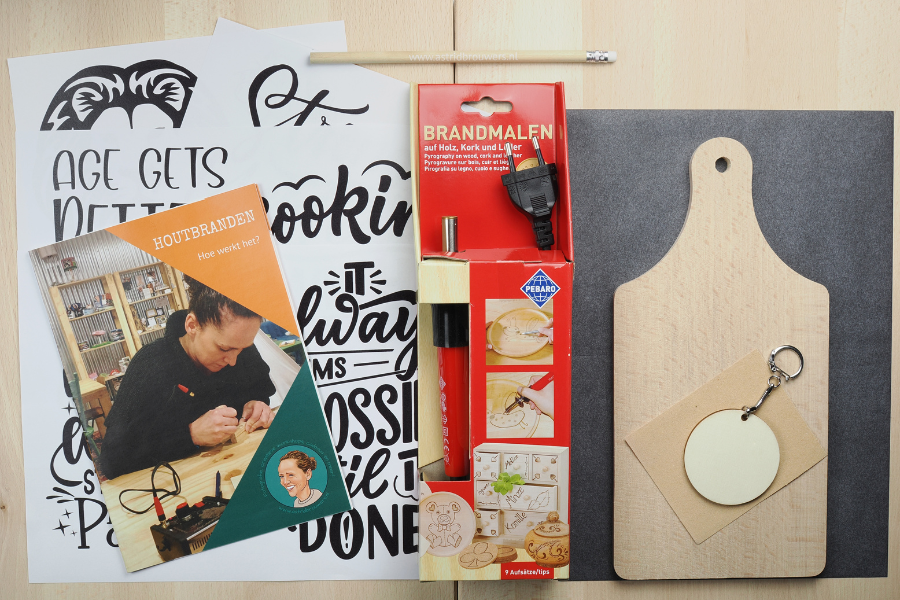 DIY pakket houtbranden / pyrografie broodplankje