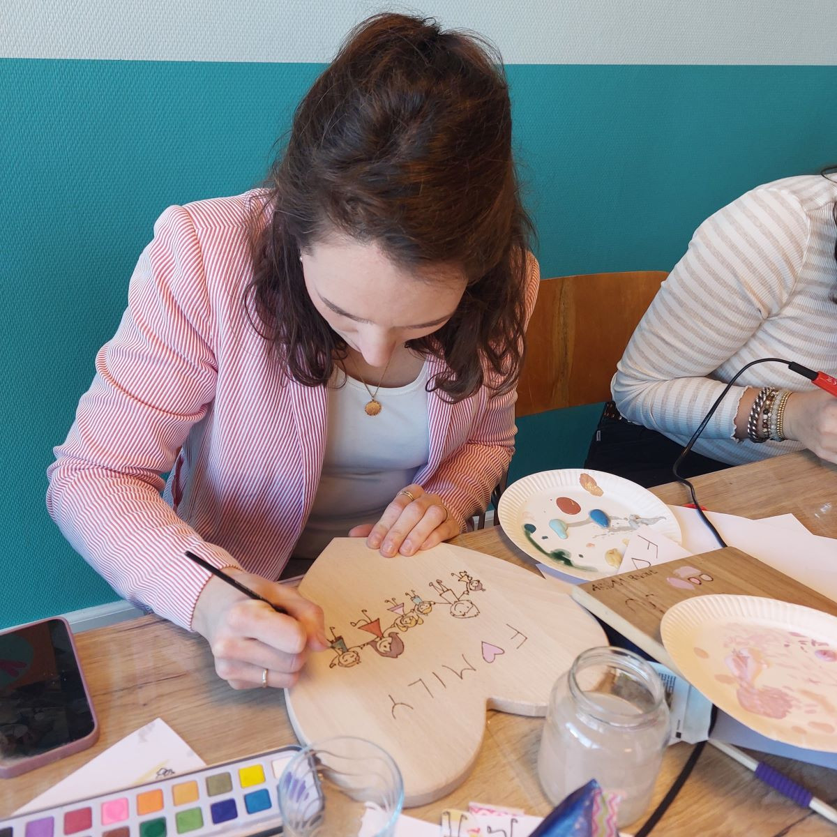 Workshop houtbranden voor een groep - Foto