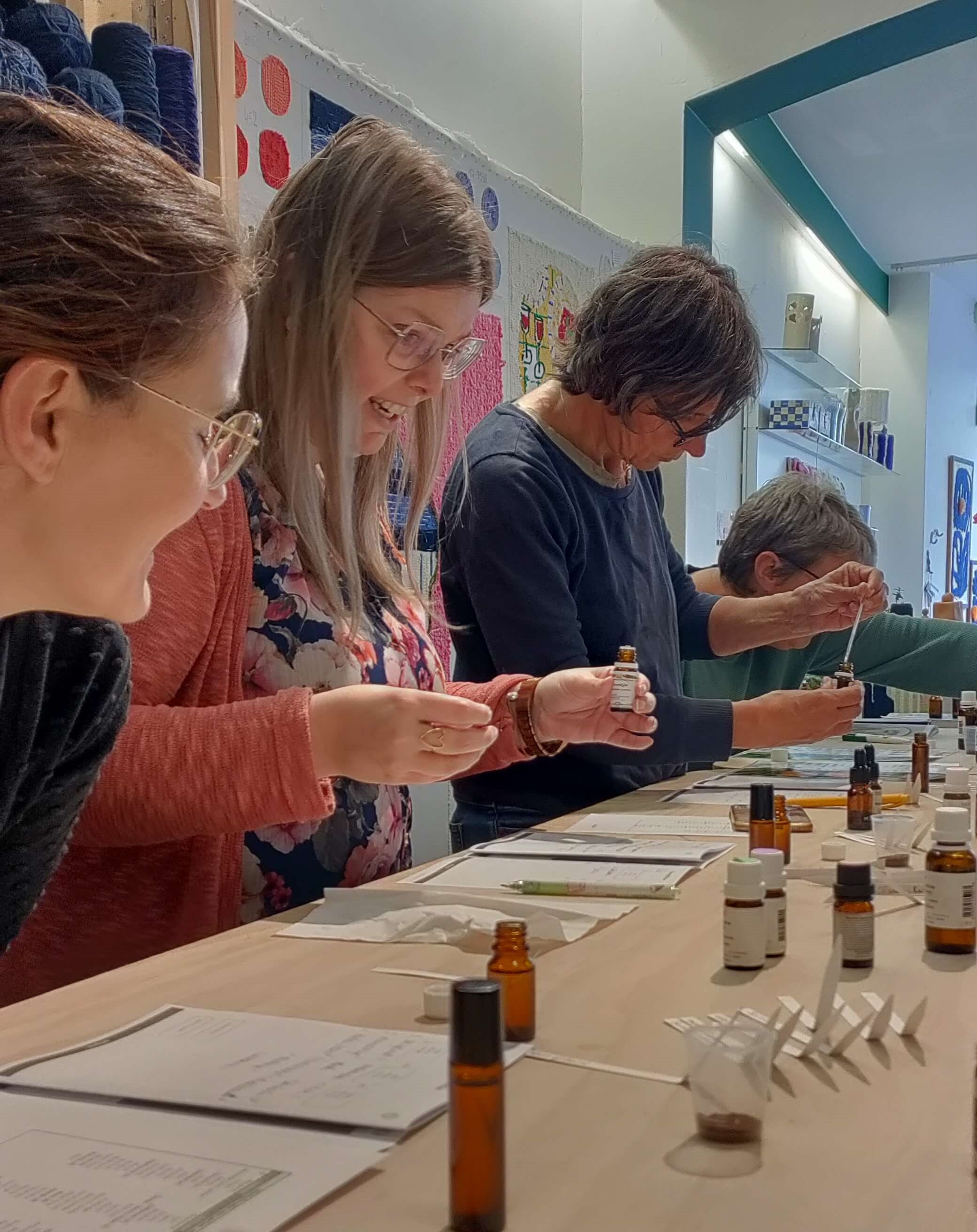 Maak je eigen natuurlijk parfum - Foto