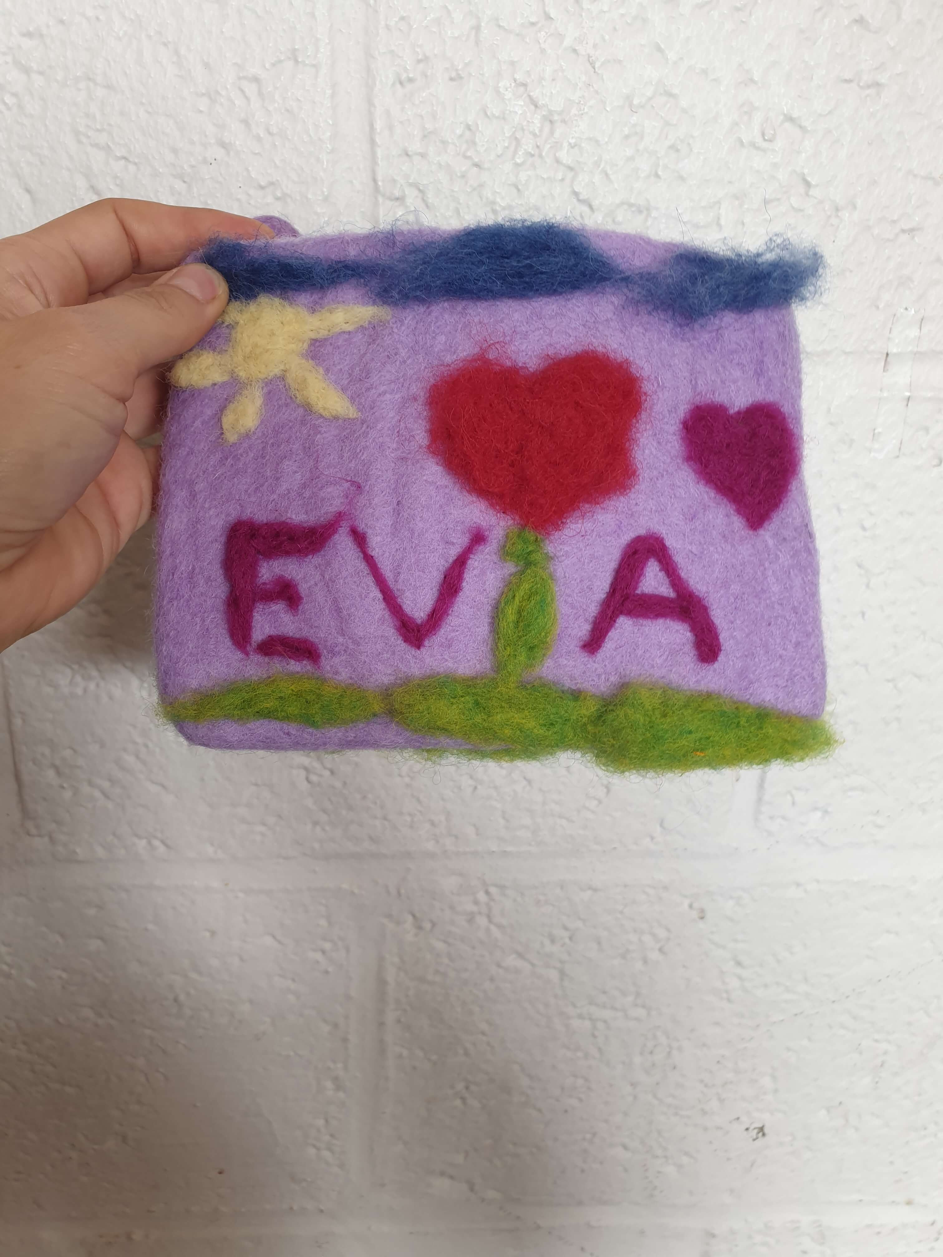 Kinderworkshop 'Personaliseer een vilten tasje' - Foto