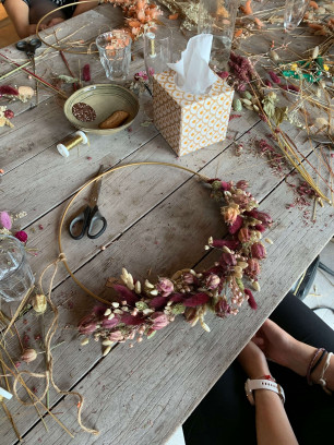 Ontbijt & trendy bloemenkrans workshop moederdag