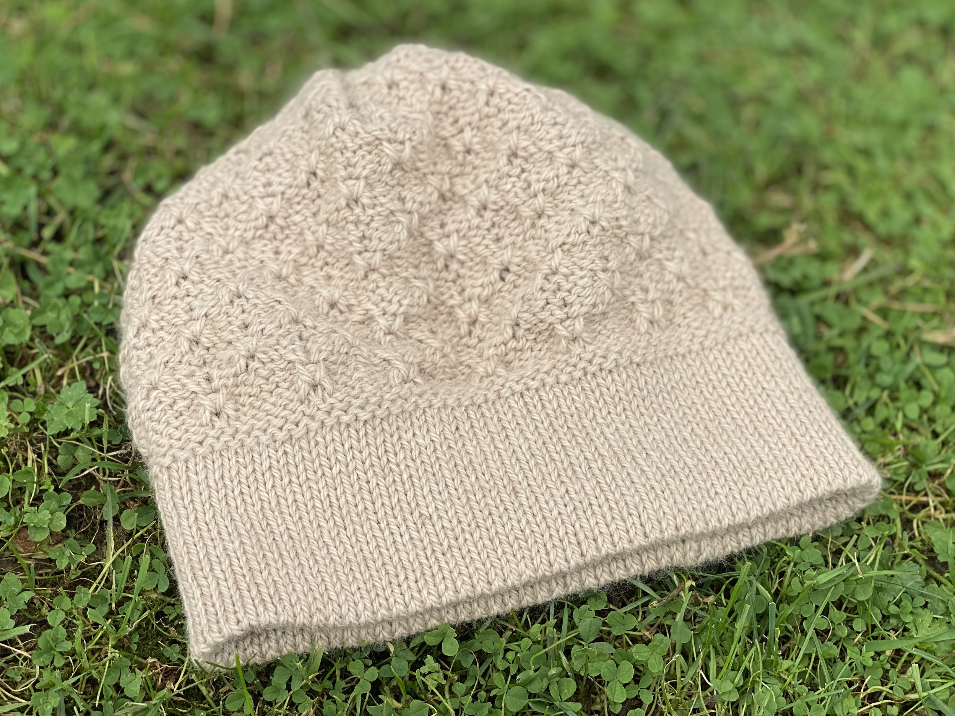 Muts breien op de breimachine workshop 🧶 - Foto