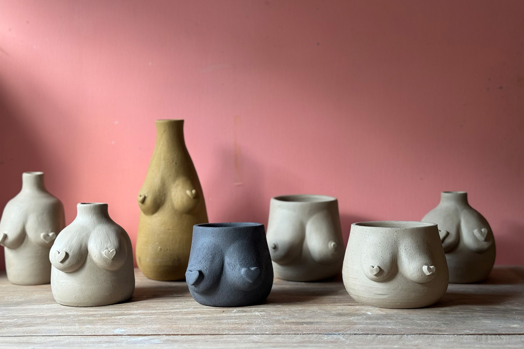 Curves & Clay: borsten tas (keramiek) - Foto