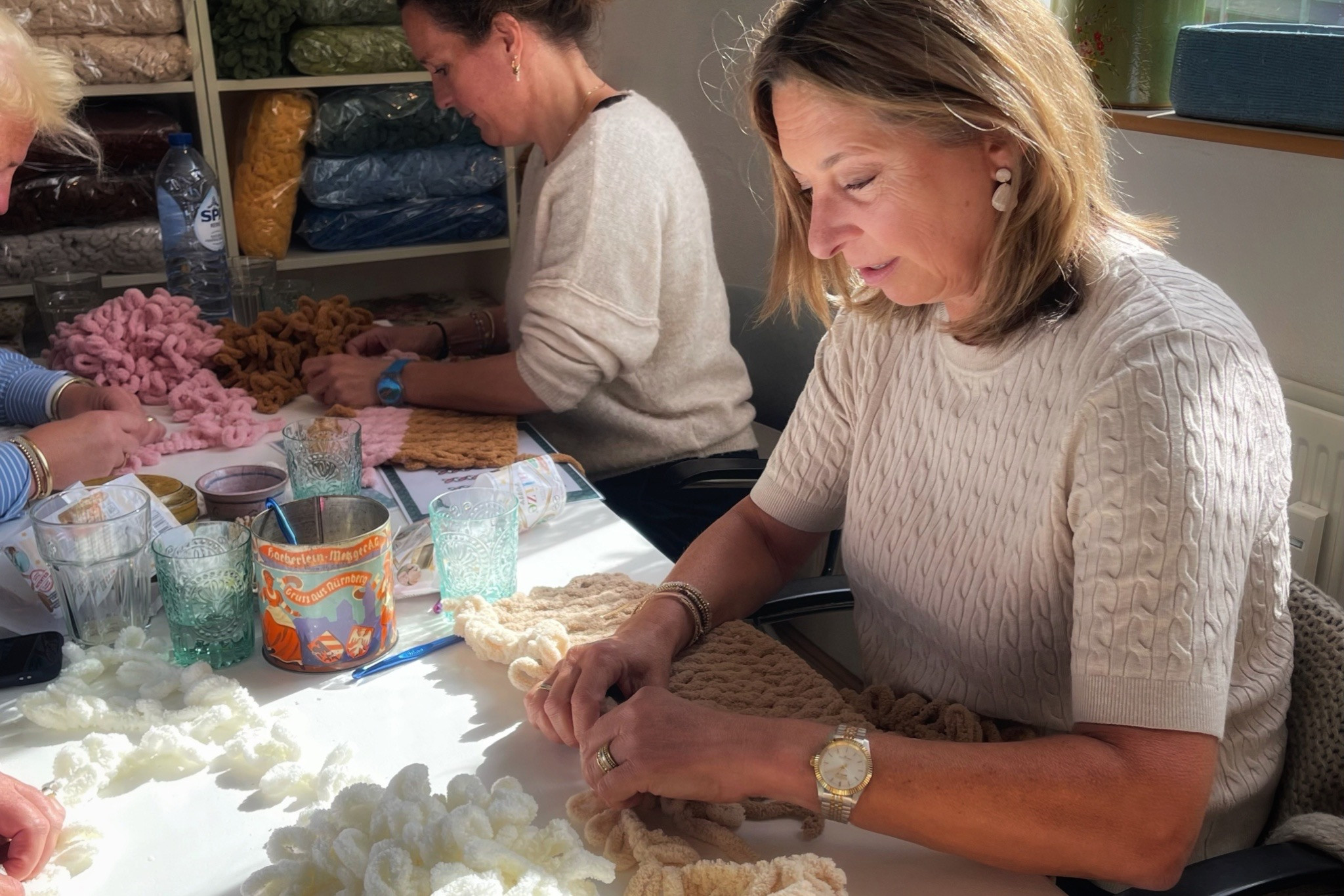 KUSSEN Breien zonder naalden - Foto