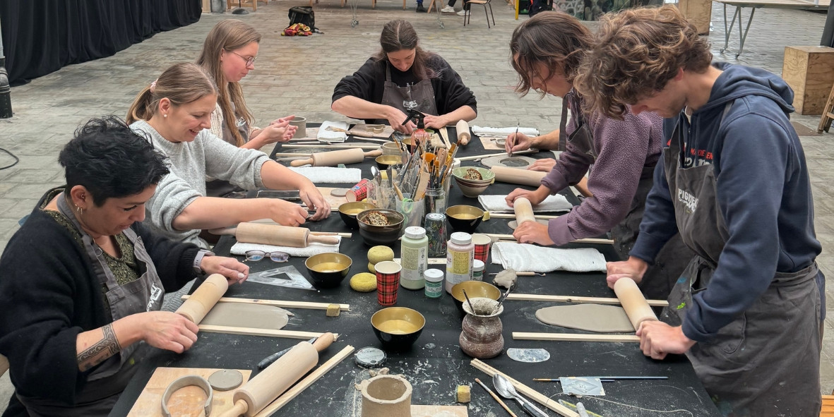 Keramiek in handopbouw - je eigen mok - Foto