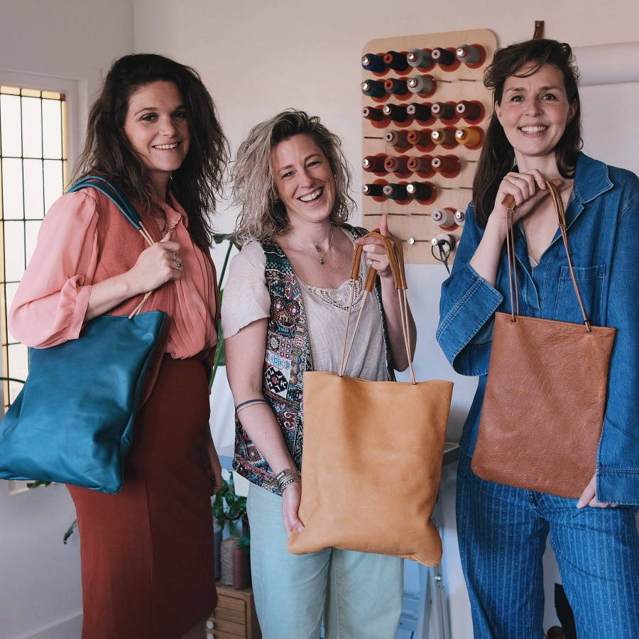 Je eigen leren tas maken (privé groep) - Foto