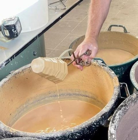 Pottendraaien/boetseren/Sculpteren - Foto