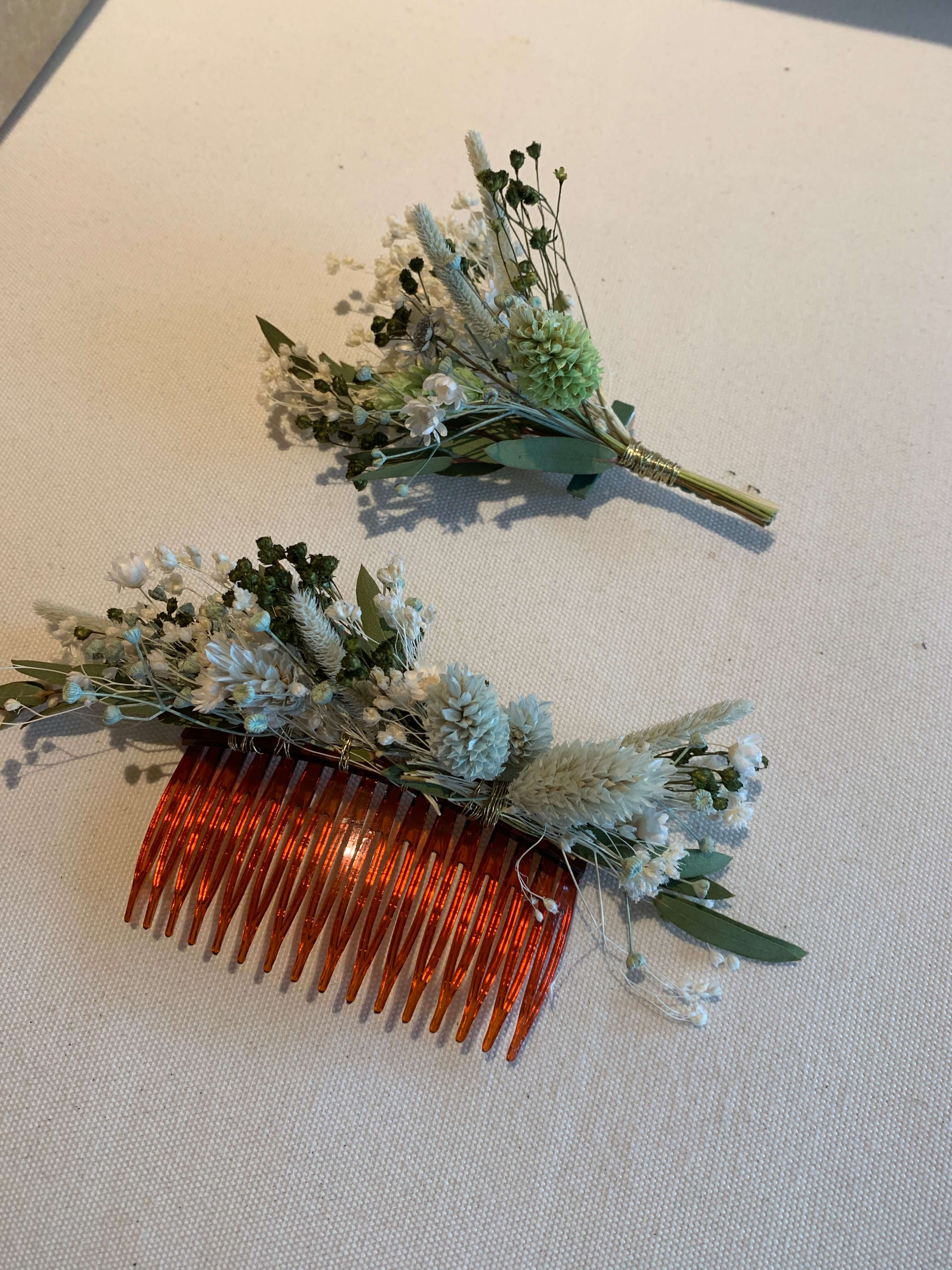 Droogbloemaccessoires bachelorette workshop - Foto