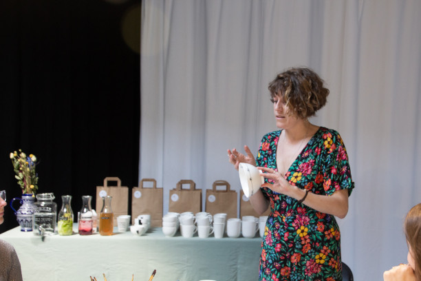 Walk-in workshop pottery painting for events