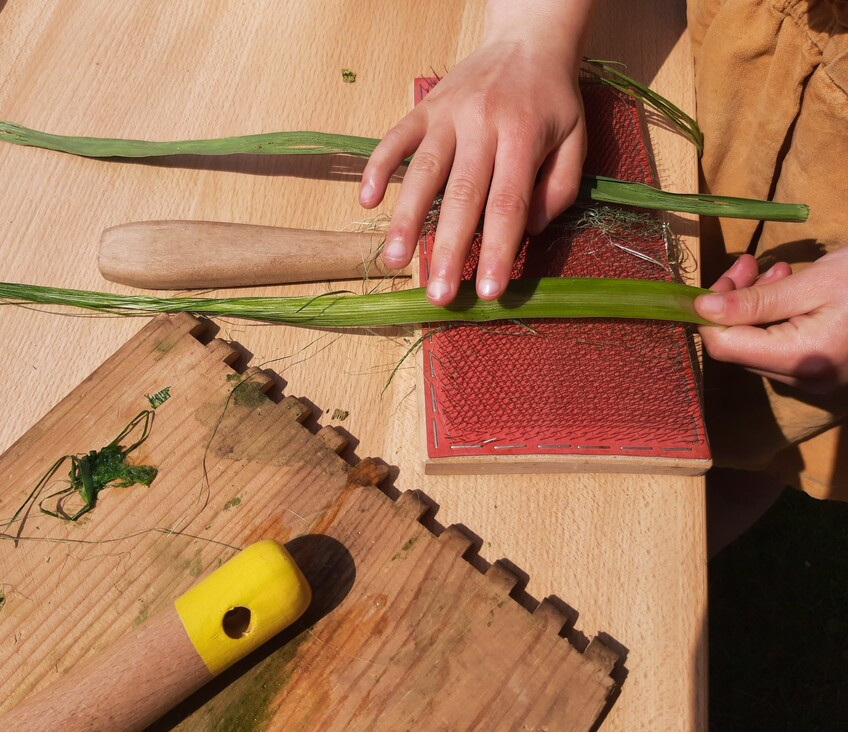 workshop touw maken van natuurlijke vezels - Foto