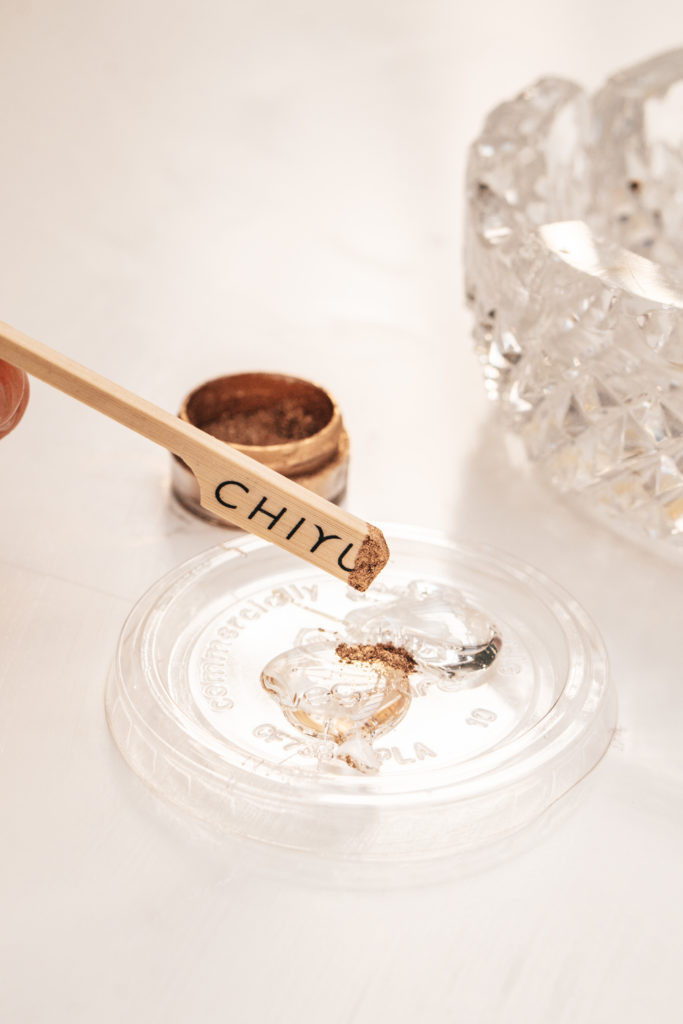 DIY Kintsugi Repair Kit: Gold - Foto