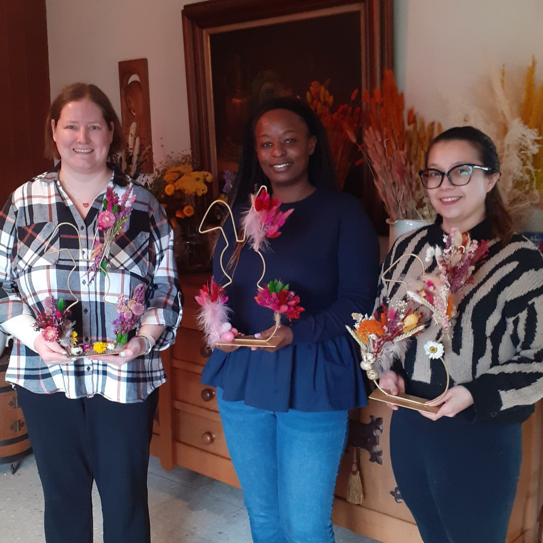 Workshop Paashaas met droogbloemen - Foto