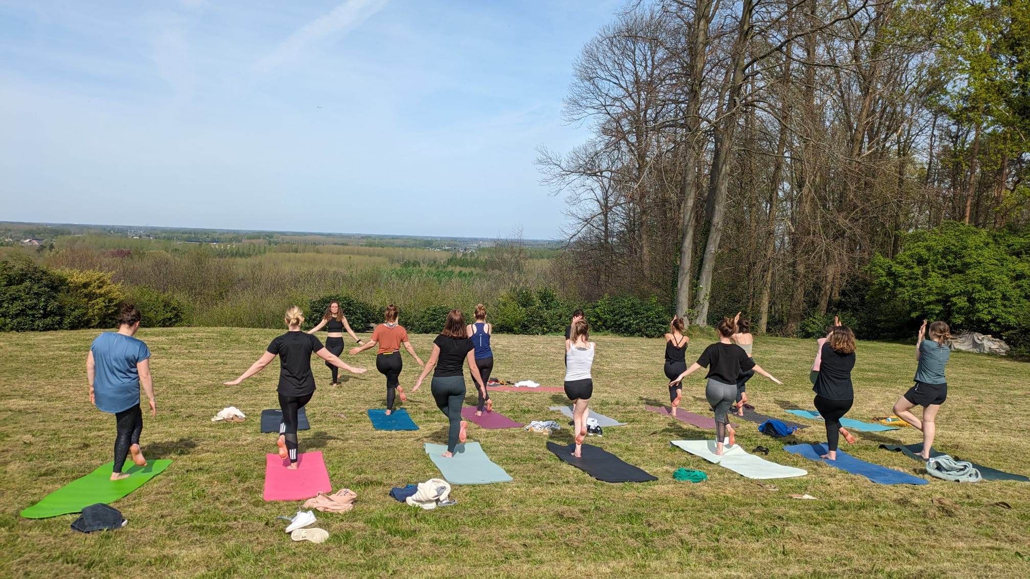 YOGA op het werk - Foto