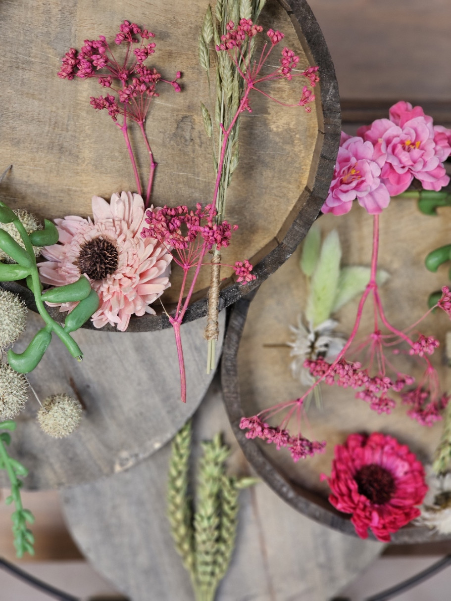 Bloemworkshop Ring op een vernieuwende manier opgevuld. - Foto