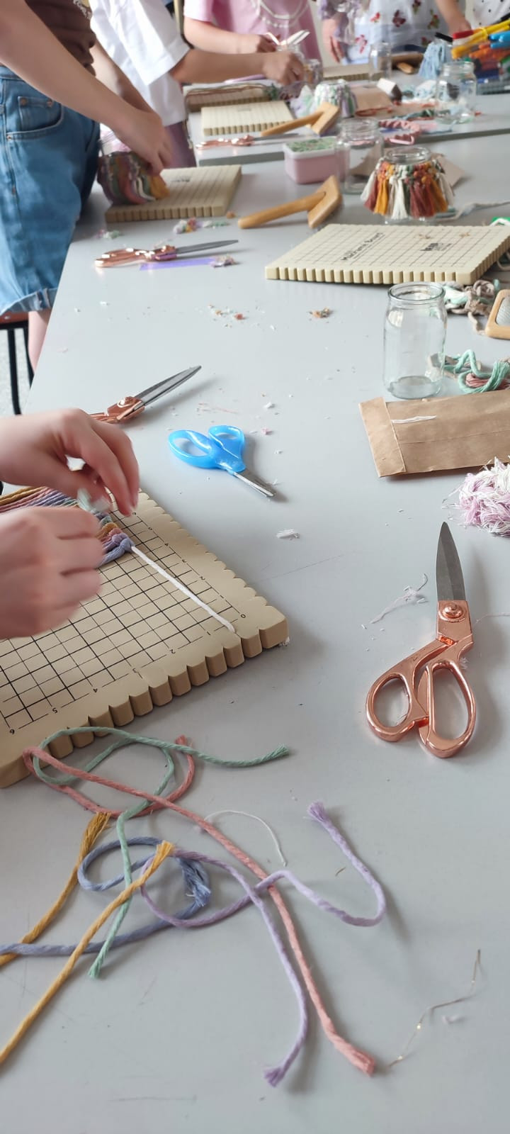 Walk in workshop macramé sleutelhangers - Foto