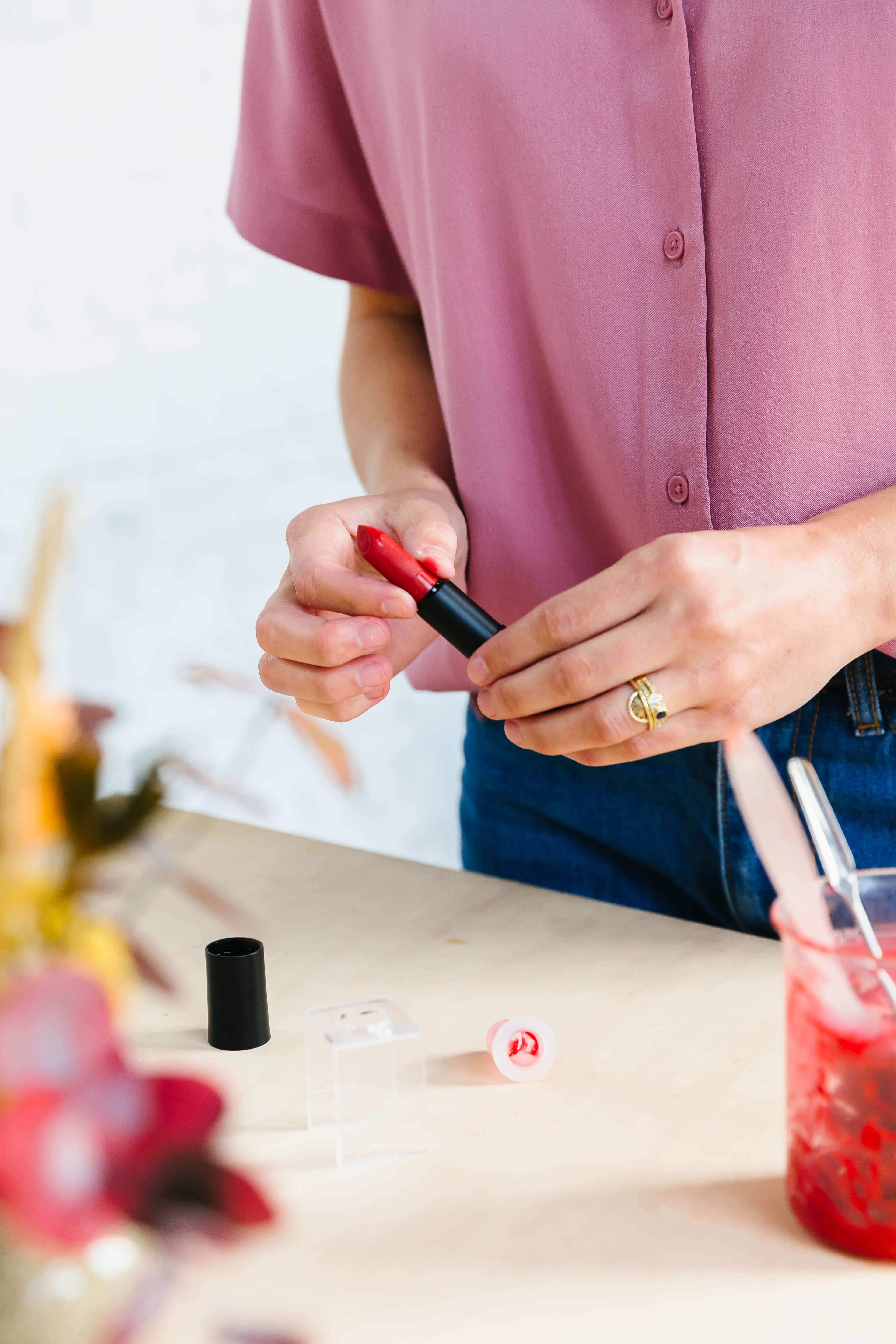 Bachelorette workshop: Maak je eigen natuurlijke lippenstift - Foto
