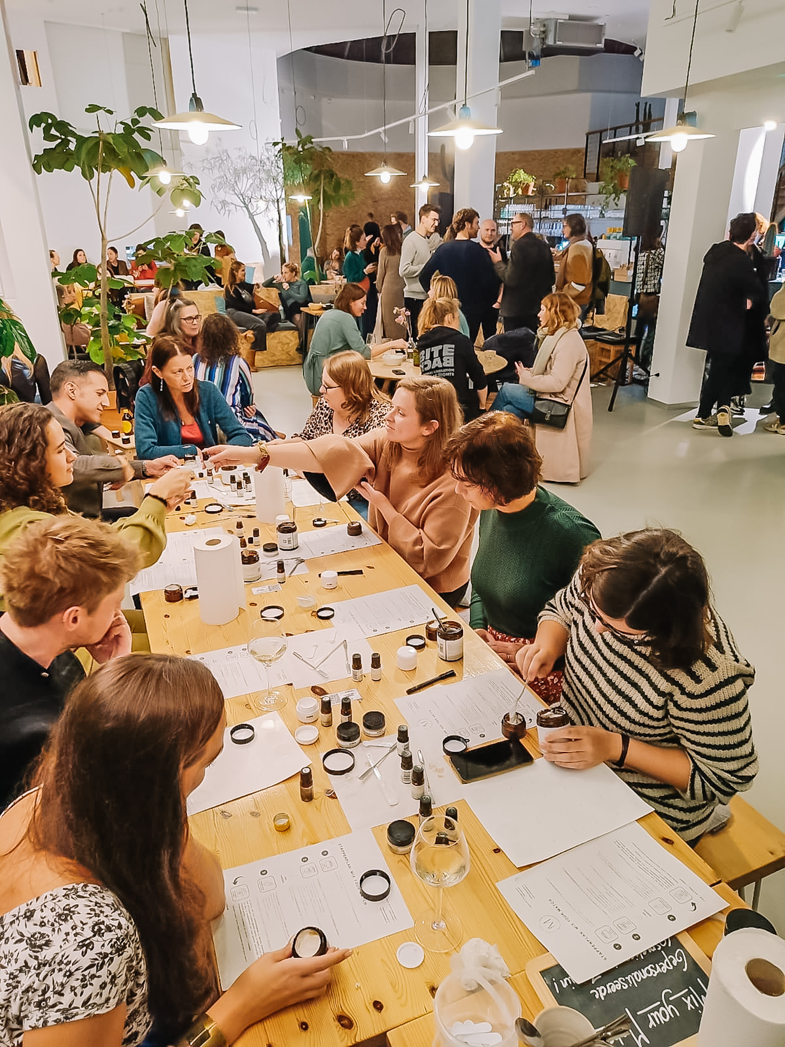 DIY natuurlijke dag- of bodycrème als Walk-in workshop voor jouw event - Foto