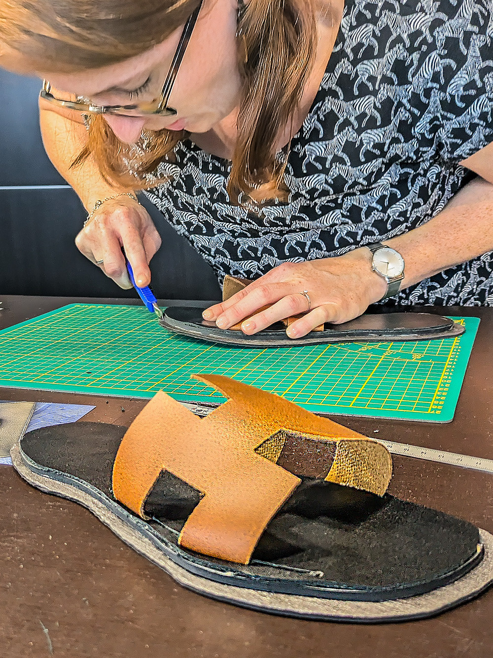 Lederen sandalen op maat maken - Foto
