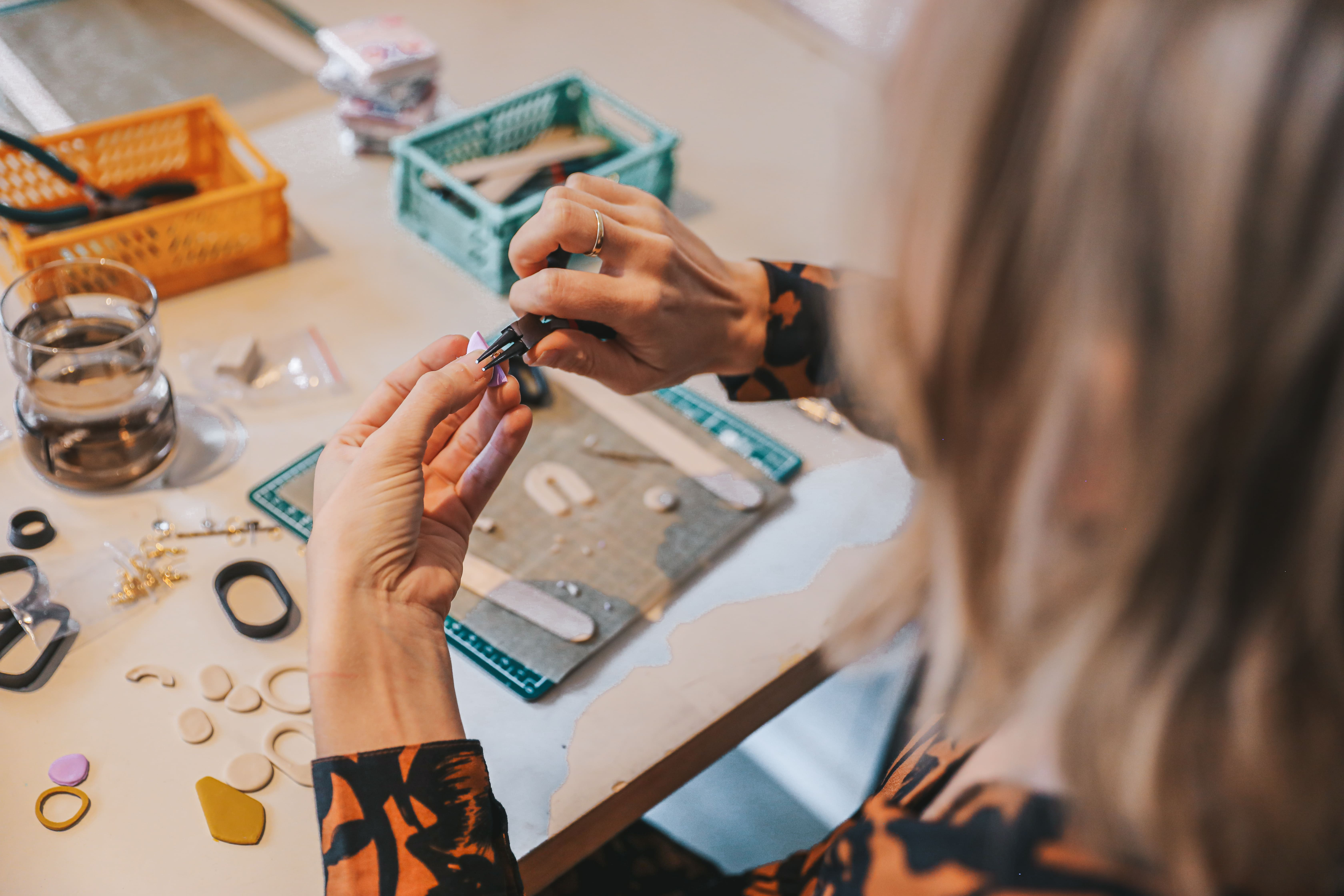DIY polymeer klei juwelen - Foto
