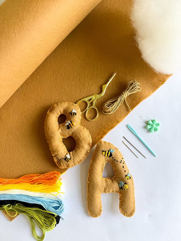 DIY - naamslingerbox ‘BIJTJE' 🐝 (Div. kleuren) - Foto