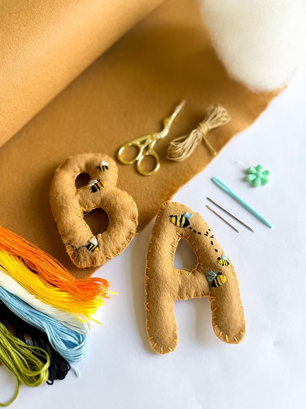 DIY - naamslingerbox ‘BIJTJE' 🐝 (Div. kleuren) - Foto