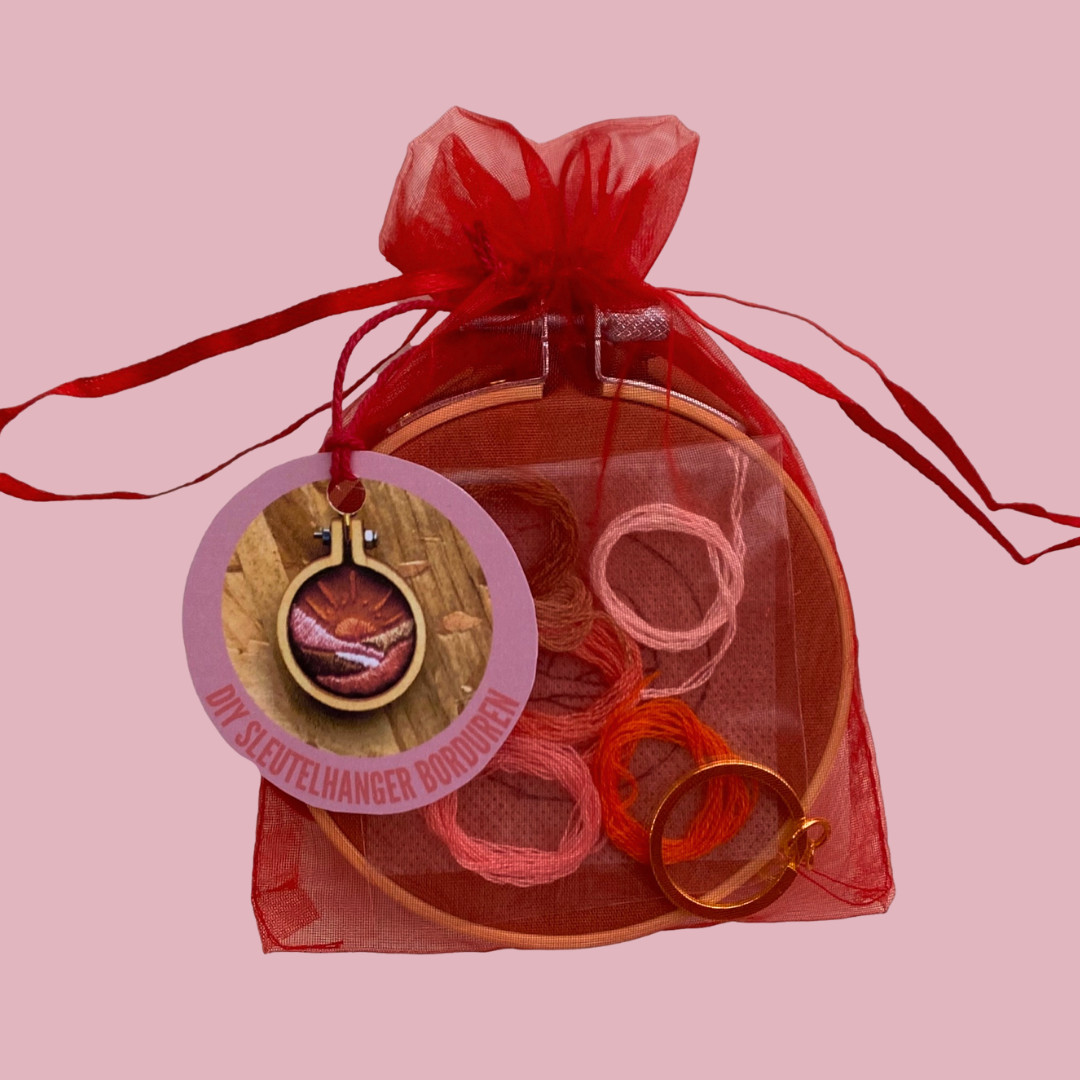 Borduurpakket DIY sleutelhanger - Foto