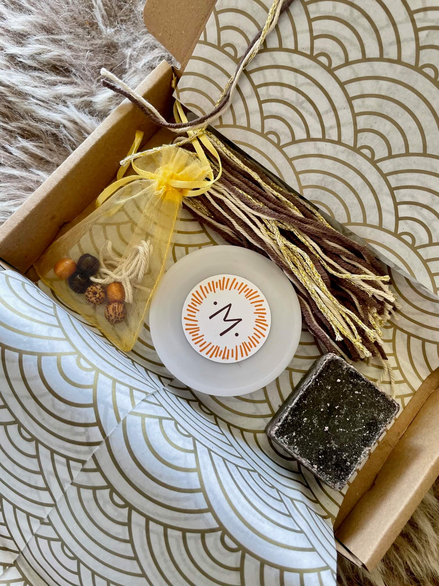 Amberblokje DIY pakket – Maak je eigen geurhanger! - Foto