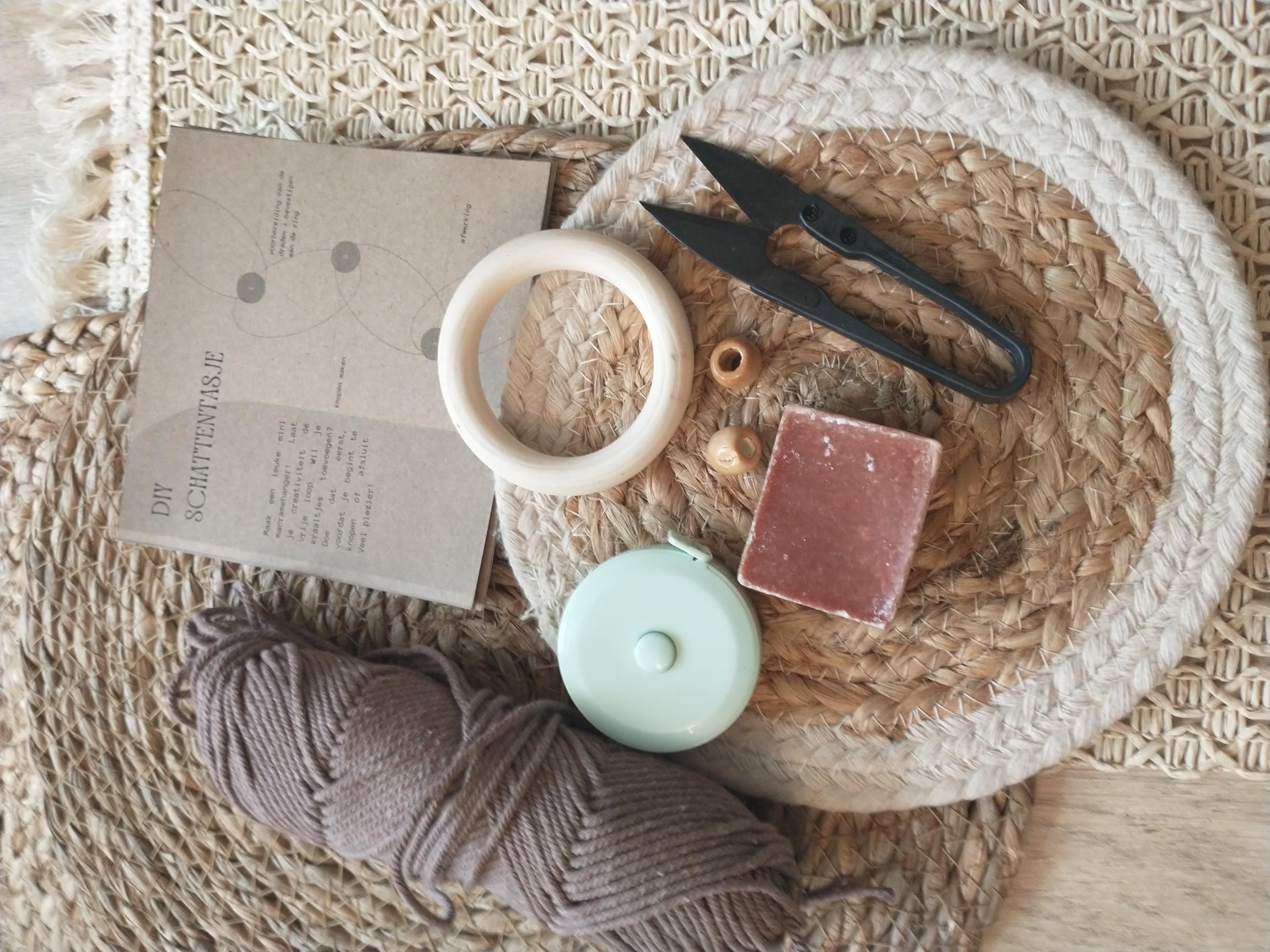 knoop je schattentasje-amberblokje-DIY kit - Foto