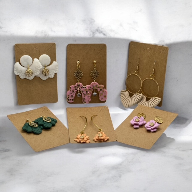 Juwelen maken uit polymeerklei (fimo) - Foto