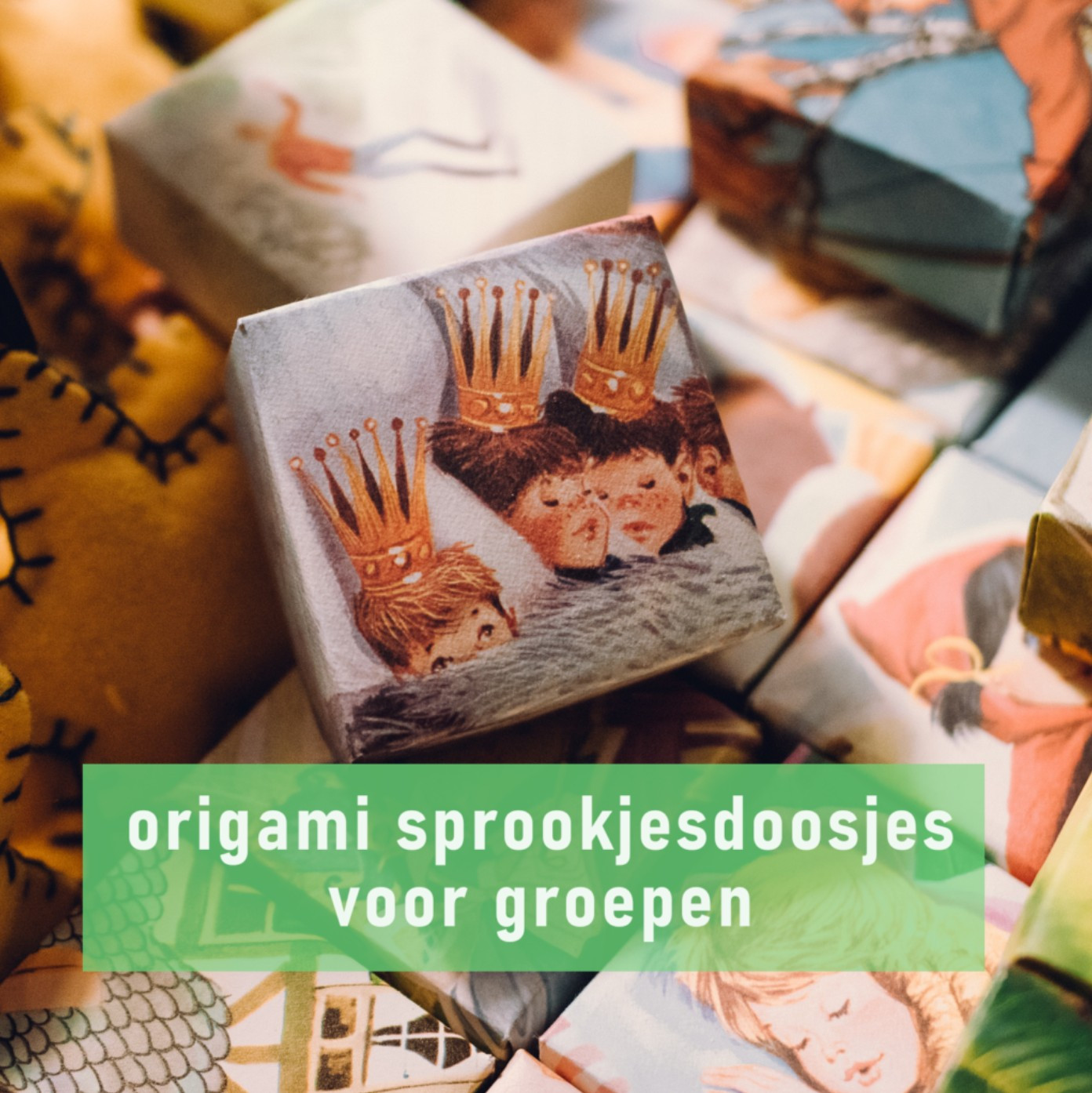 Sprookjesdoosjes plooien voor groepen bij REST 🌍 - Foto