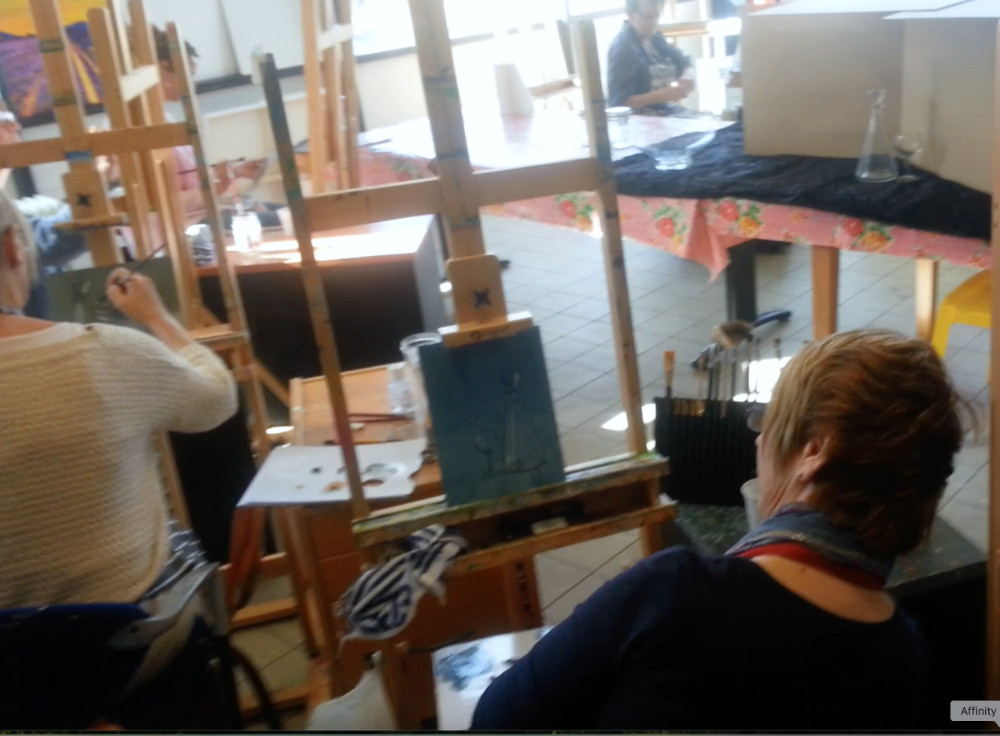 Creatieve workshop glas schilderen met olieverf - Foto